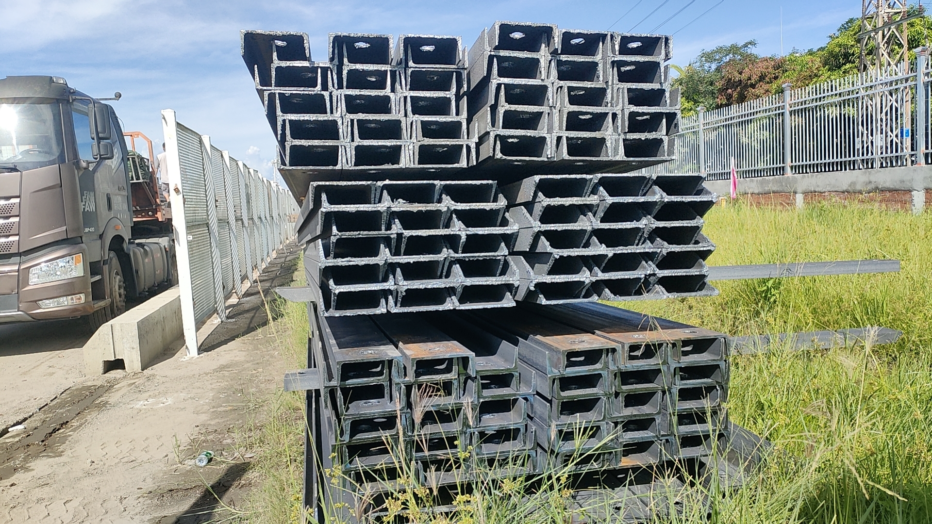 坪山新区倒路槽钢工地专用铺路钢板出租 - 方案